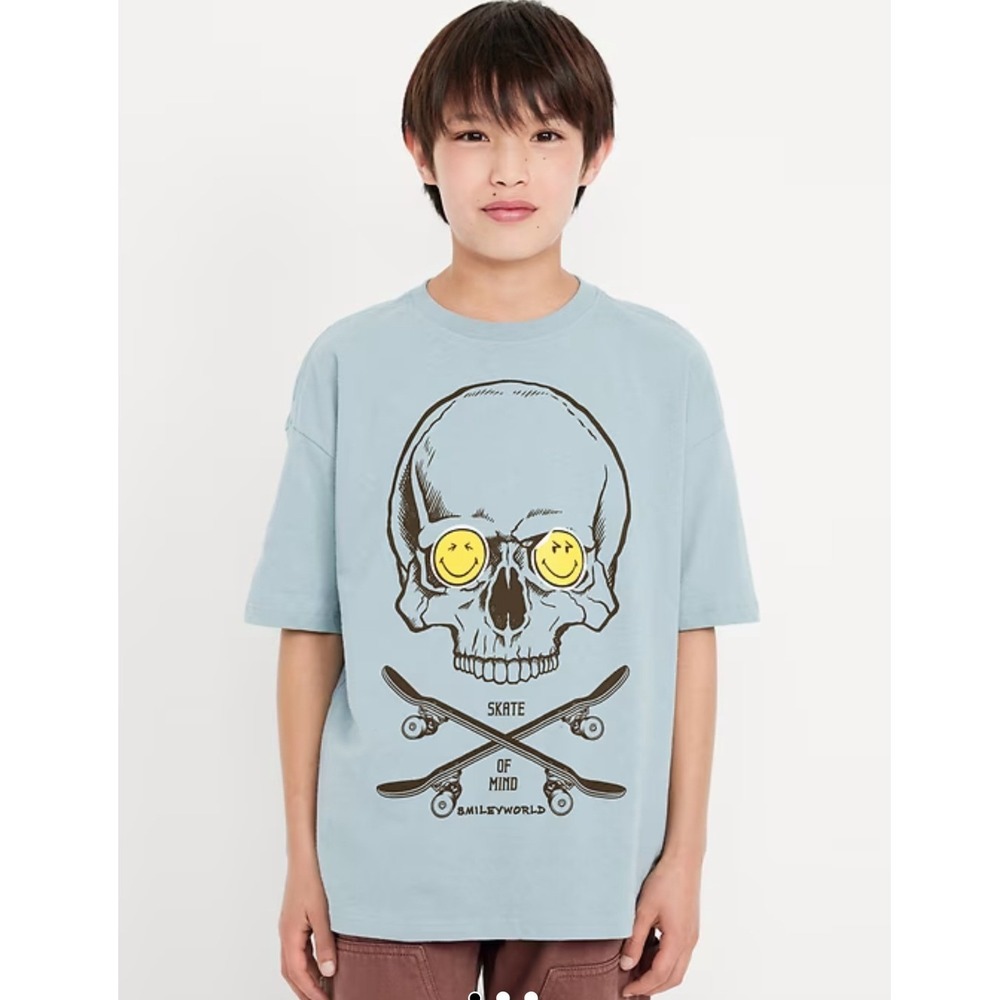 NWT Smiley World Boys Oversized Graphic T-Shirt Foggy Dew Blue Skull Skate M 8